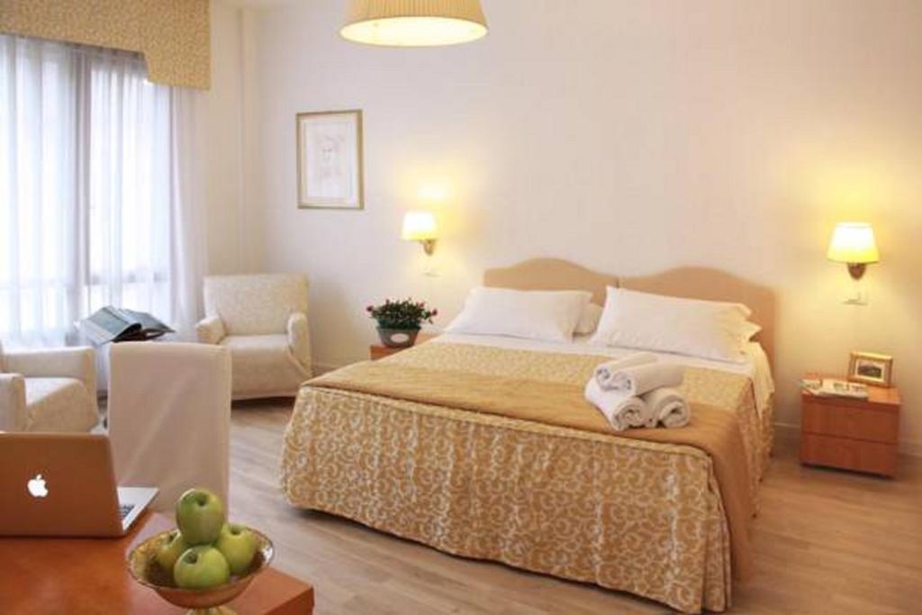 Bed and Breakfast Residenza Giacomuzzi Местре Экстерьер фото